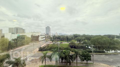 Image 10 - 874651