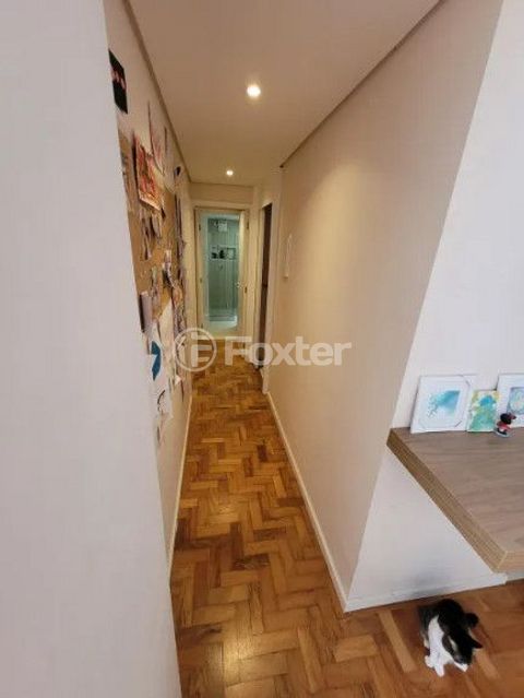 Image 3 - 874656