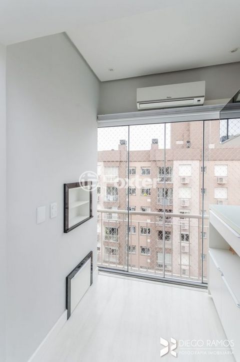 Image 7 - 874659