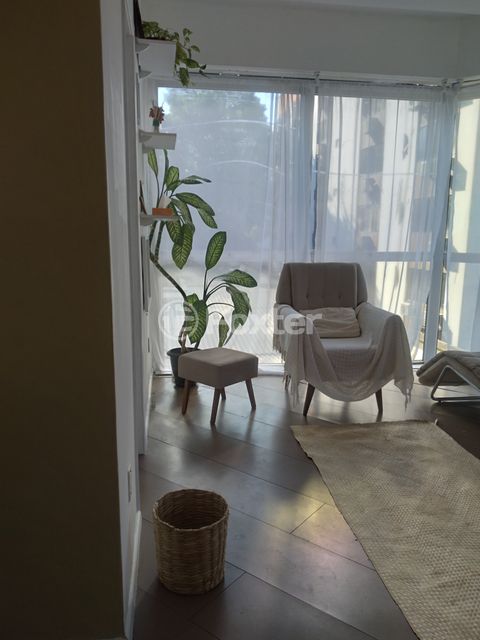 Image 2 - 874663