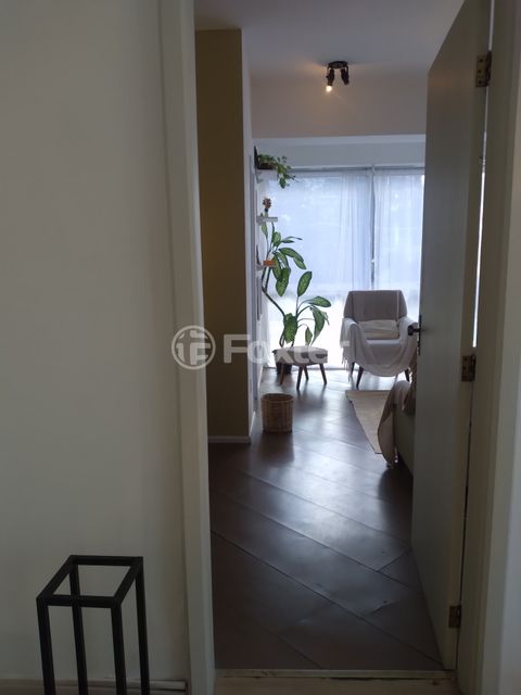 Image 3 - 874663