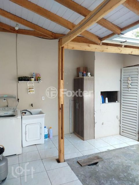 Image 8 - 874668