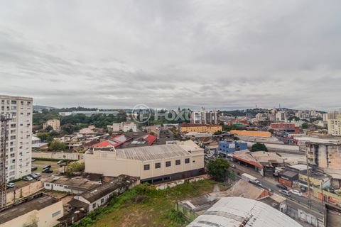 Image 13 - 874679