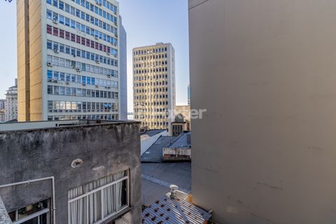 Image 8 - 874683