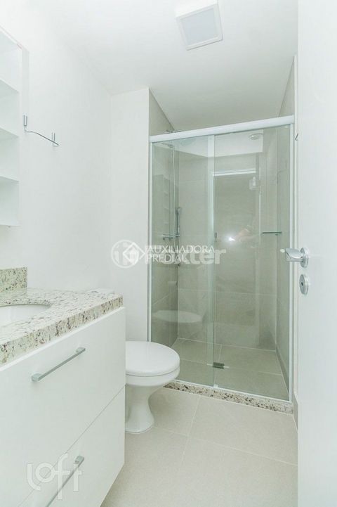 Image 8 - 874698