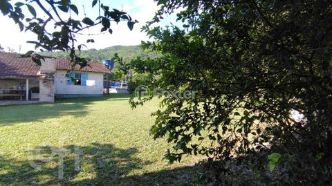 Image 3 - 874703
