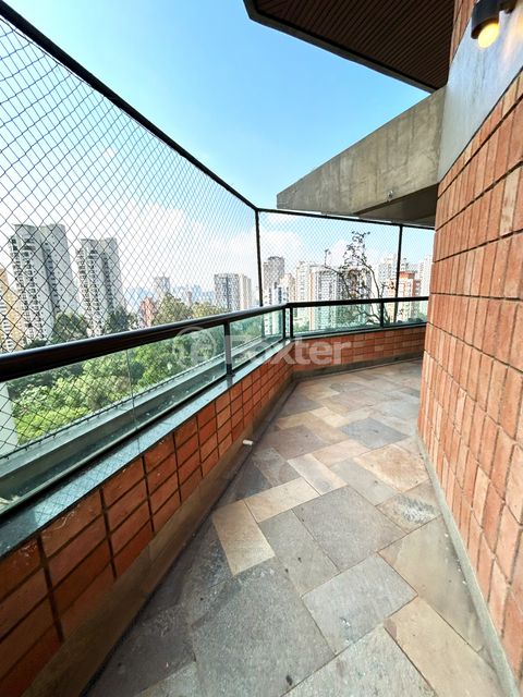 Image 13 - 874745