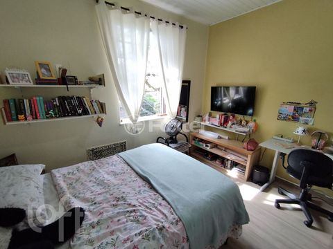 Image 3 - 874751