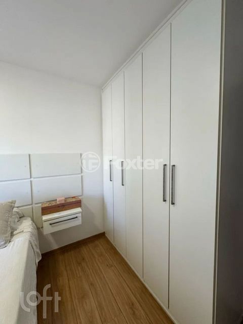 Image 8 - 874771