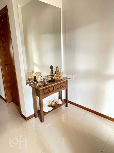 Image 7 - 874792
