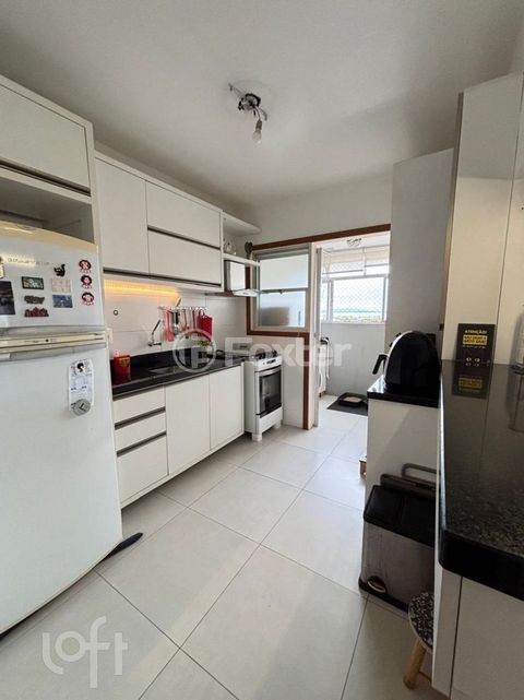 Image 6 - 874796