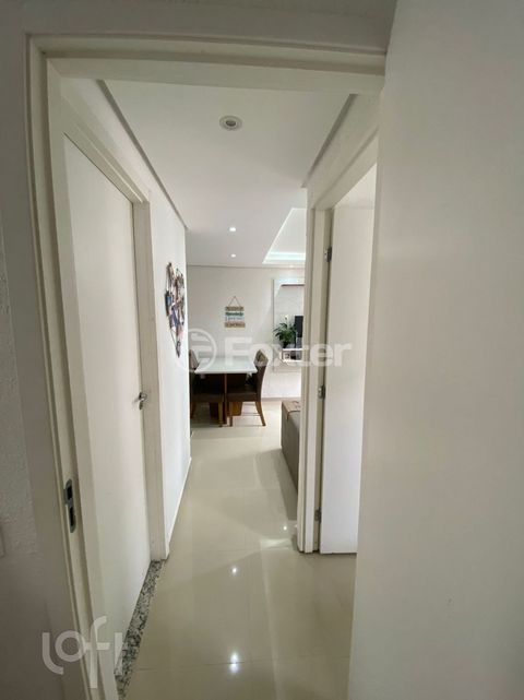 Image 6 - 874801