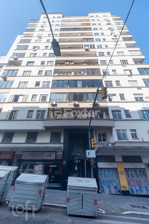 Image 10 - 874810