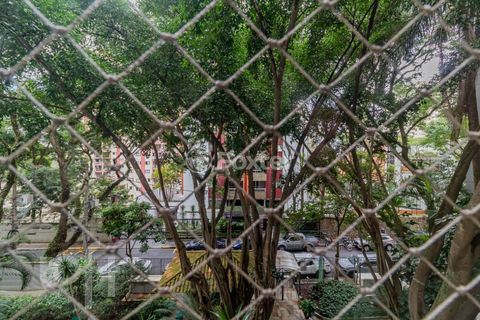 Image 13 - 874823
