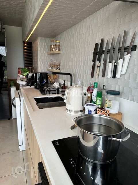 Image 7 - 874834