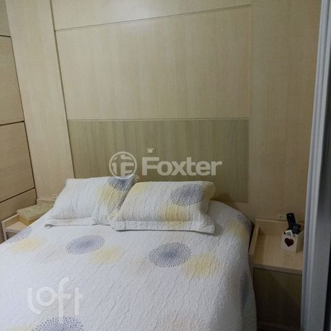 Image 6 - 874865