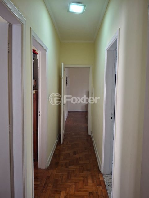 Image 7 - 874885
