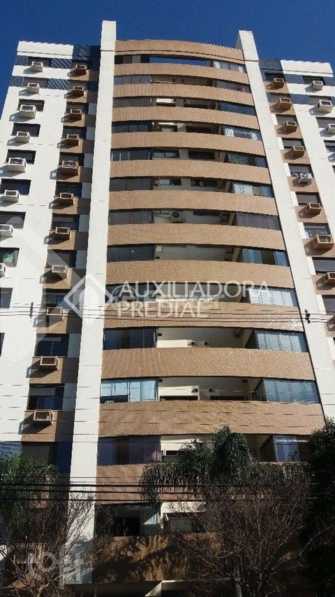 Image 17 - 874888