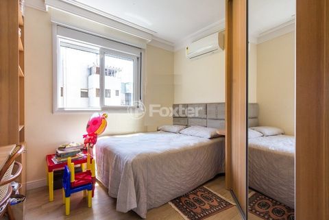 Image 7 - 874937