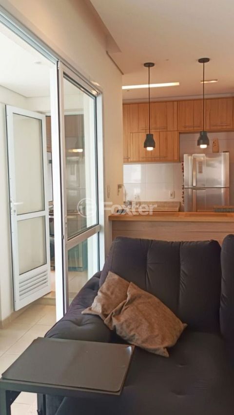 Image 7 - 874947