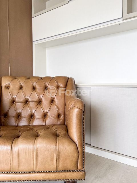 Image 8 - 874968