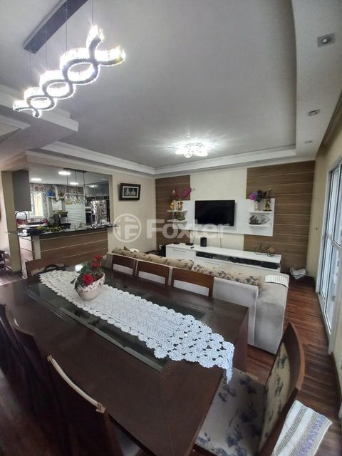 Image 3 - 874969