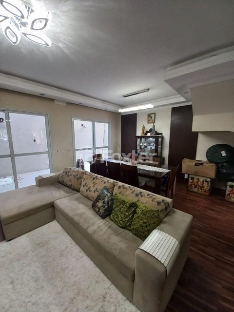 Image 4 - 874969