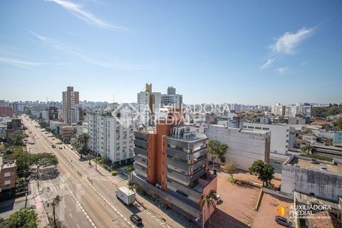 Image 16 - 874985