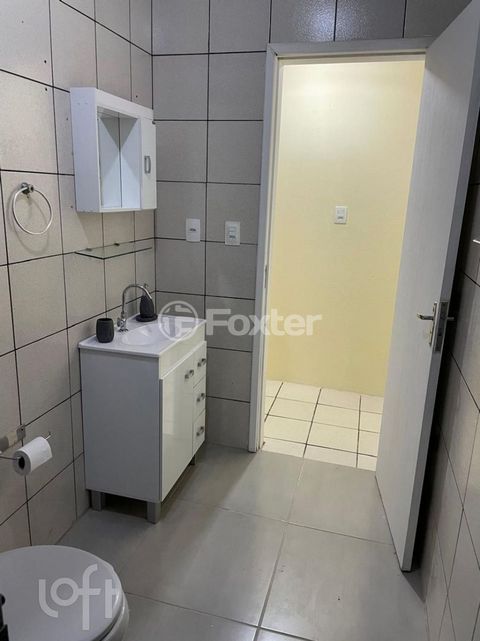 Image 4 - 875003