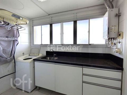 Image 9 - 875004
