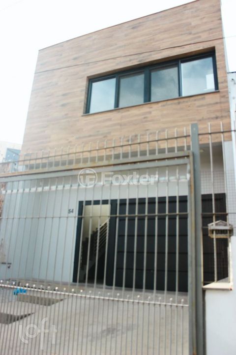 Image 5 - 875017