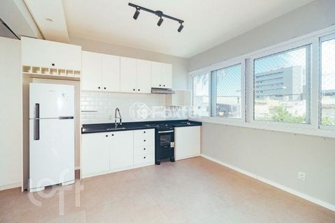 Image 19 - 875017