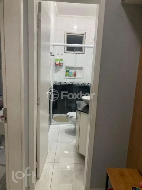 Image 8 - 875020