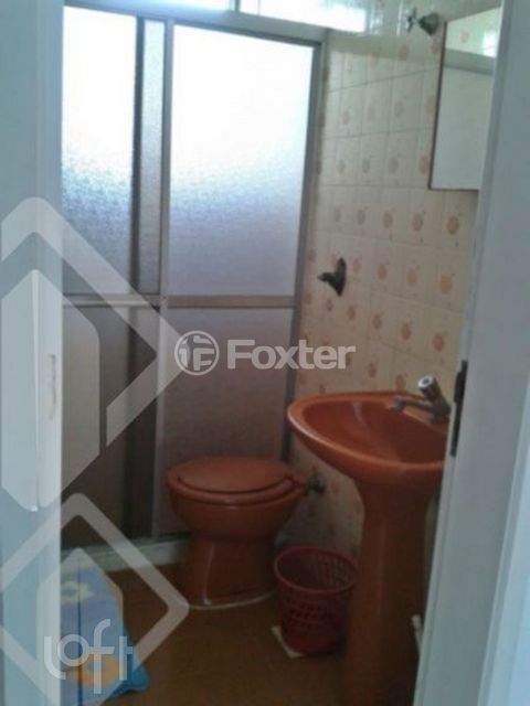 Image 7 - 875030
