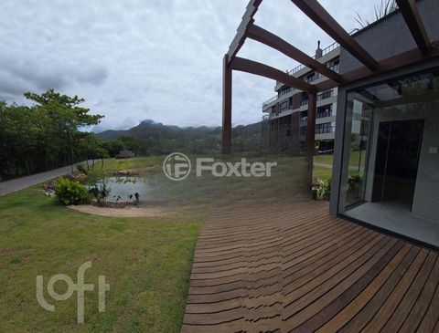 Image 14 - 875034