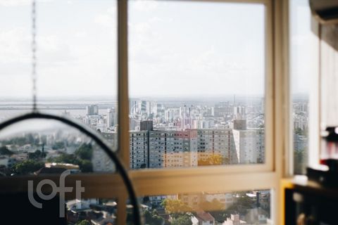 Image 14 - 875037