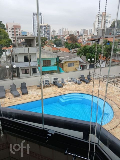 Image 12 - 875044