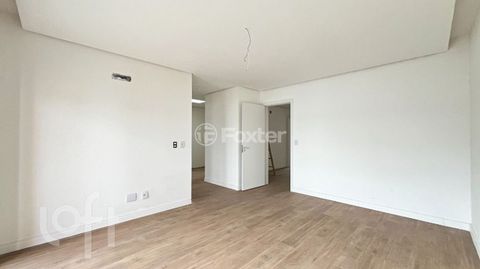 Image 19 - 875045
