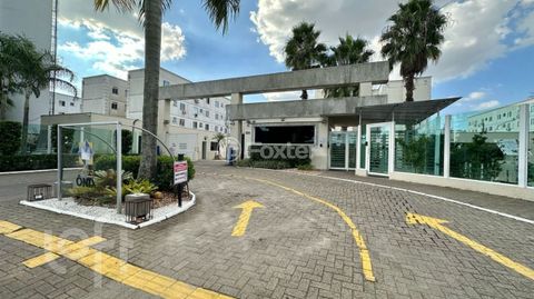 Image 4 - 875063