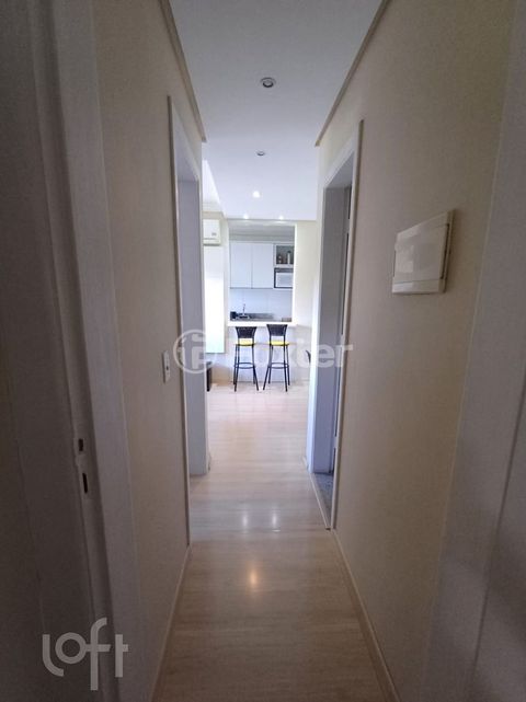 Image 8 - 875090