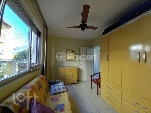 Image 7 - 875120