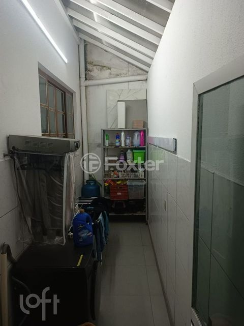 Image 4 - 875124