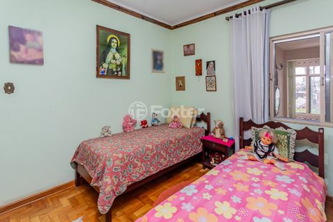 Image 16 - 875143