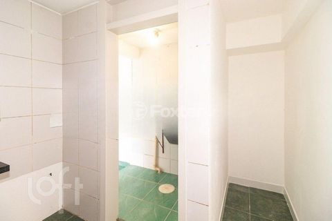 Image 8 - 875147