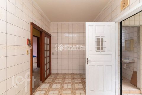 Image 6 - 875153