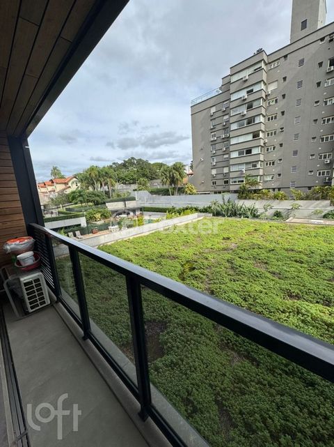 Image 14 - 875156