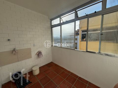 Image 10 - 875160