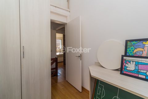 Image 8 - 875166