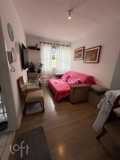 Image 11 - 875176