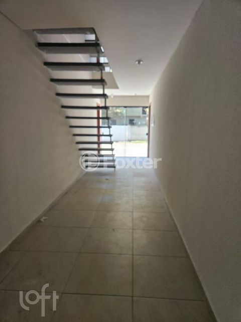 Image 1 - 875184